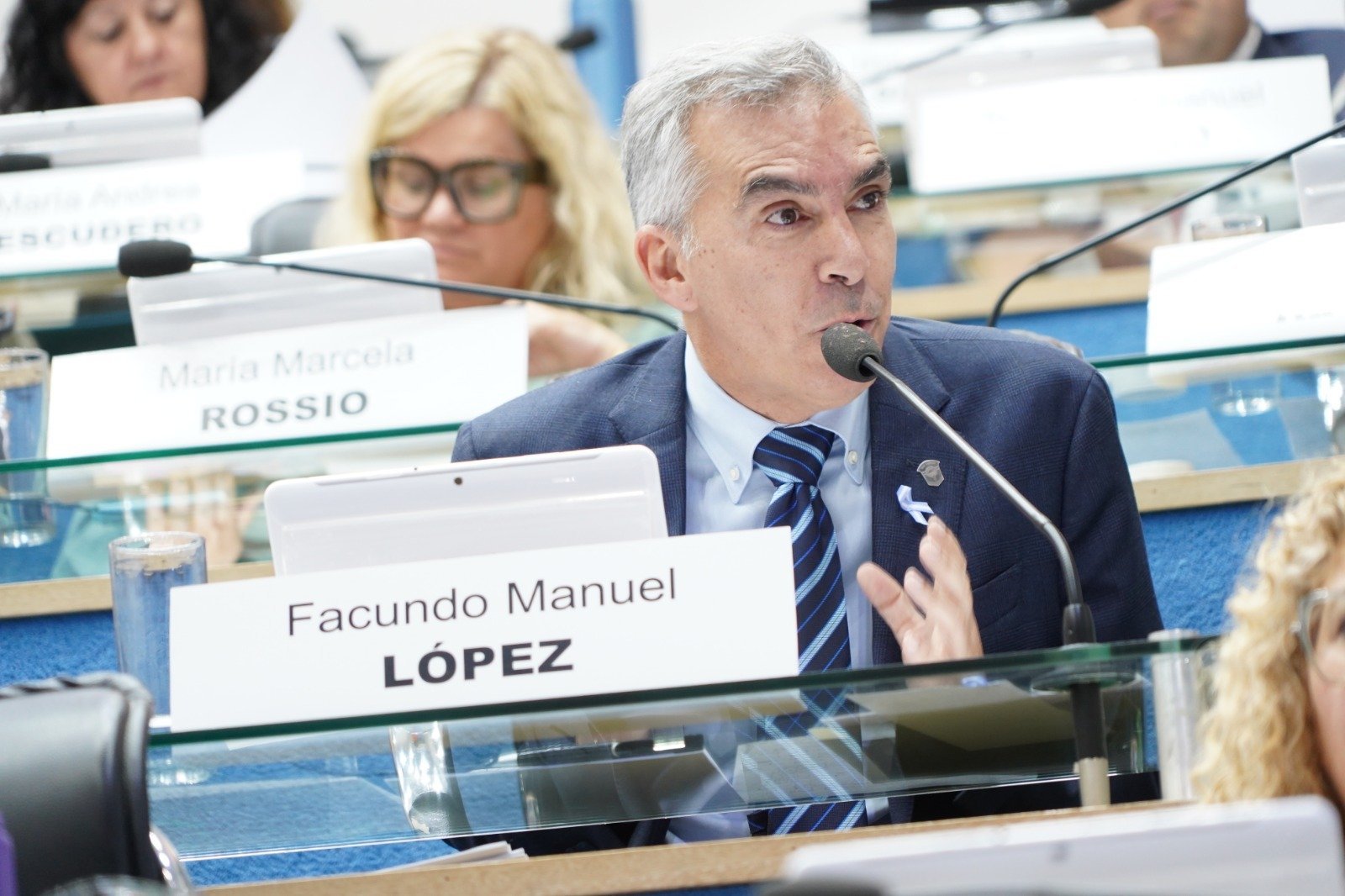 Licencias rechazadas en la Legislatura de Río Negro: la elección de Bariloche atravesó el debate Licencias rechazadas en la Legislatura de Río Negro: la elección de Bariloche atravesó el debate