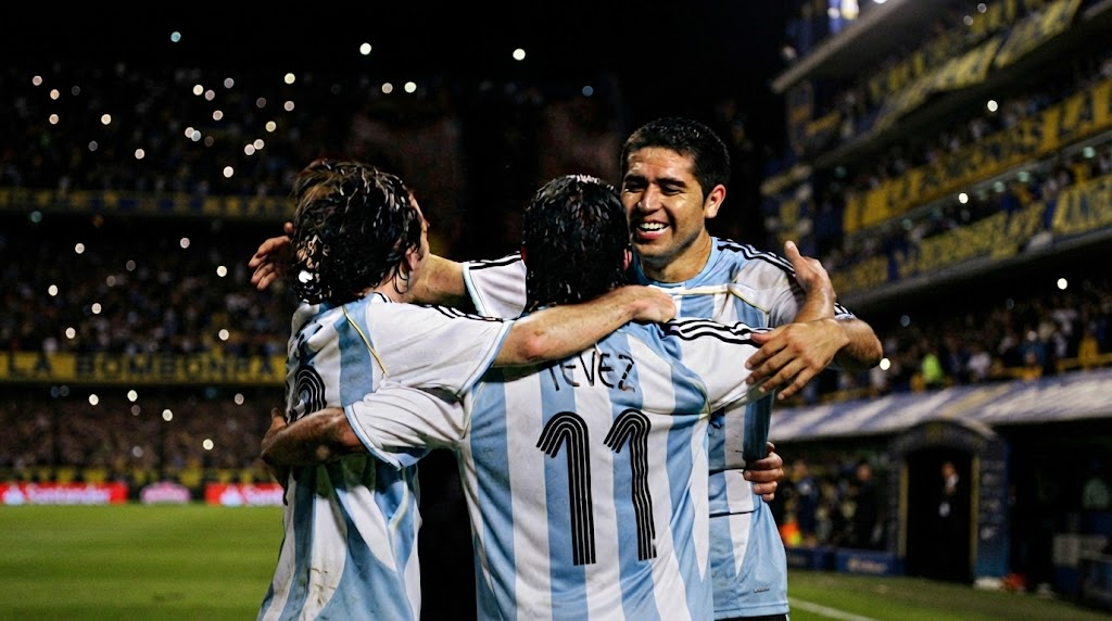 Bombazo: Tevez confirmó que Messi y Riquelme jugarán en su despedida en la Bombonera
