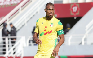 El capitán de Benín apuntó contra los futbolistas sudamericanos antes de la despedida de Messi