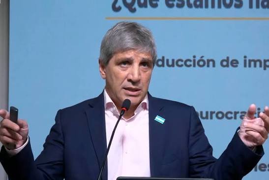 “Captar aún más la atención del mundo”: Caputo explicó por qué Argentina lanzó la ciudadanía por inversión