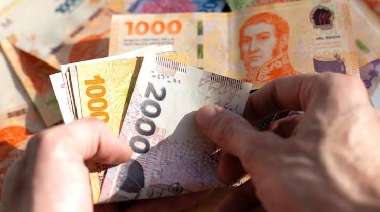 Aumentos de noviembre: cuánto subirán los alquileres, el transporte, los peajes y las prepagas