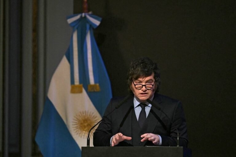 Cambios en el Gabinete: Milei oficializó las designaciones de dos nuevos funcionarios en Capital Humano y Salud