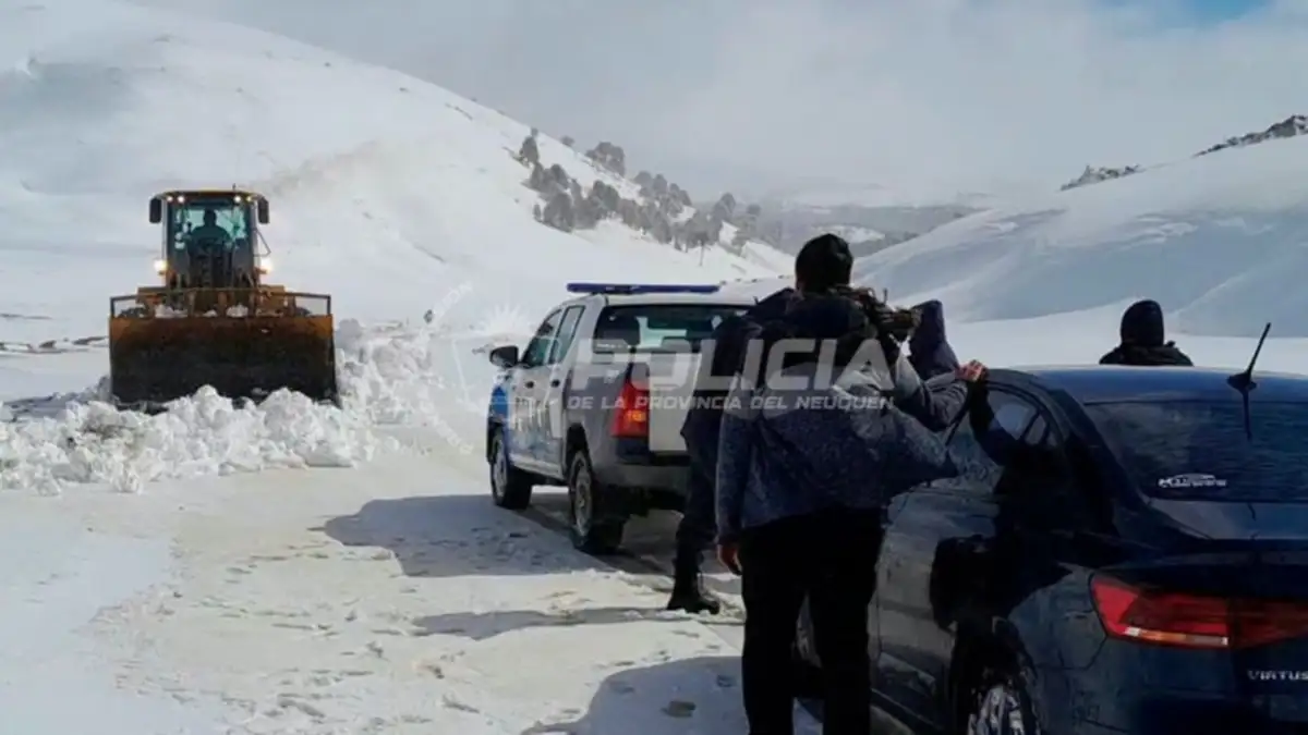 Operativo en Neuquén: encontraron a dos personas que estaban incomunicadas en la Ruta Provincial 23